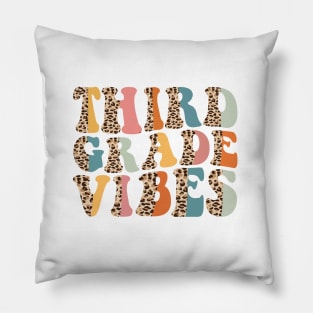 Funny Leopard Third Grade Vibes Retro Back To School Pillow