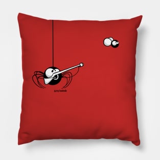 Beth the spider - Fly hunting Pillow