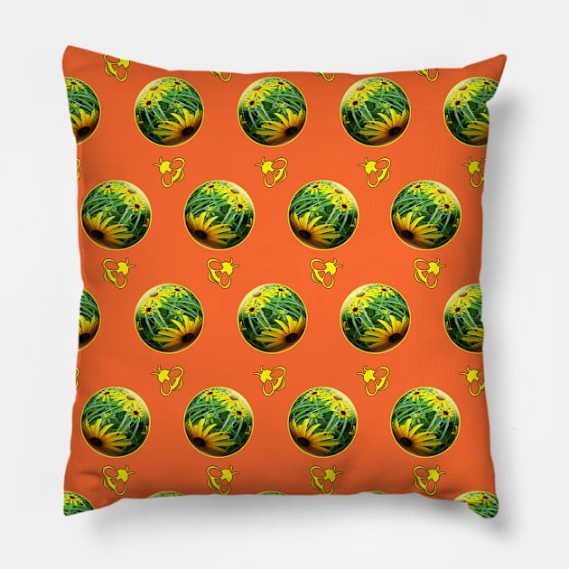 Busy Bee Pillow by asaiphoto