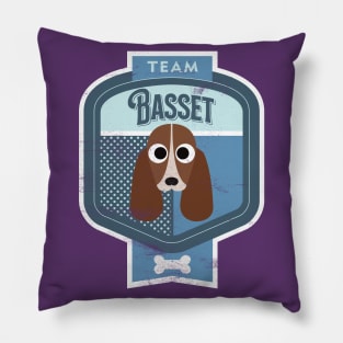 Team Basset - Distressed Basset Hound Beer Label Design Pillow