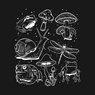 Cottagecore Goblincore Mushroom Fungi Mycology Forager Frog T-Shirt