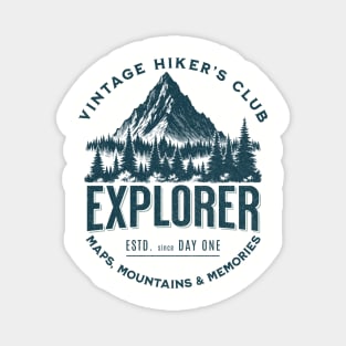 Vintage Hikers Club T-shirt Magnet