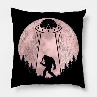 Bigfoot Ufo Abduction - Funny Sasquatch Alien Pillow