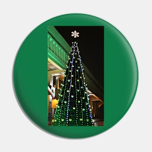 Christmas tree Pin