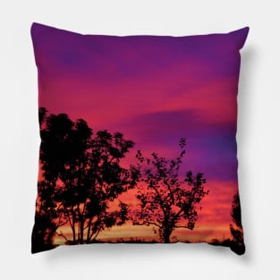 Spectacular sunrise Pillow