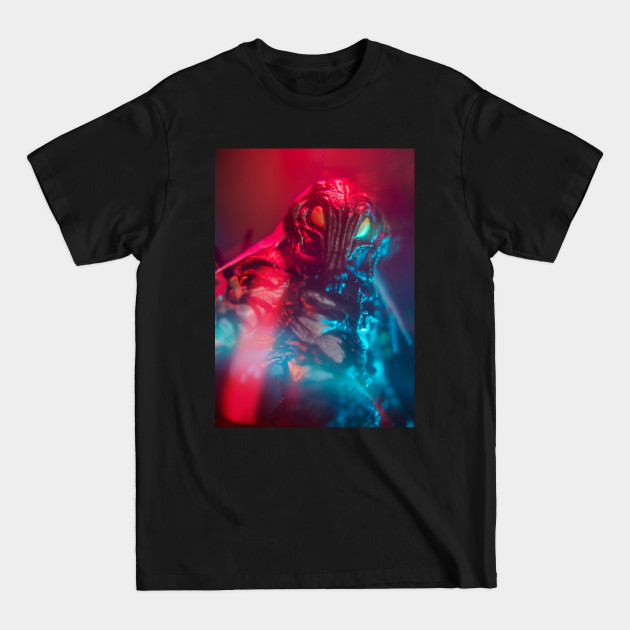 Discover Alpha Predator Stare - Predator - T-Shirt