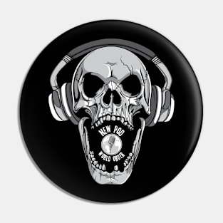 NPWO SKULL Pin