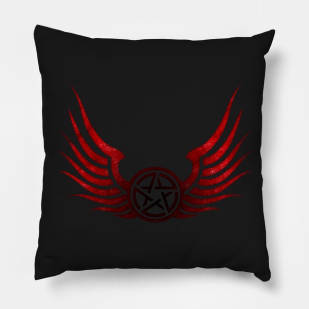 non timebo mala Pillow by halfabubble