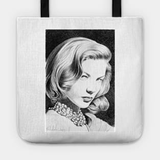 Lauren Bacall, one of the greatest female star of Classic Hollywood! Tote