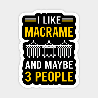 3 People Macrame Magnet