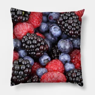 Image: Berries (close) Pillow