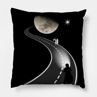 I`m going to the moon Pillow