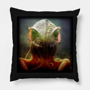 XENOS XVI - AN ALIEN ENTITY Pillow