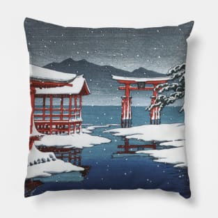 The Miyajima Shrine in Snow by Kawase Hasui Pillow