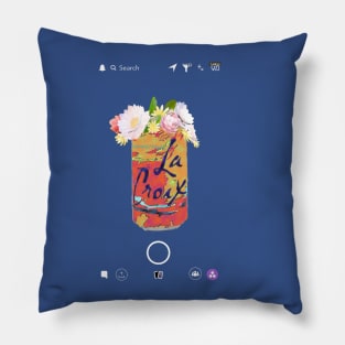 La Snappy Croix Pillow