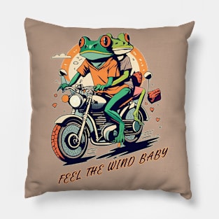 feel the wind free frogs Pillow