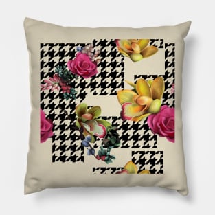 Houndstooth Puzzle Pillow