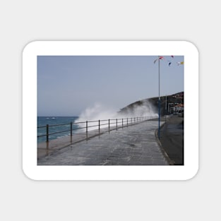 Spray Splashing over Promenade Magnet