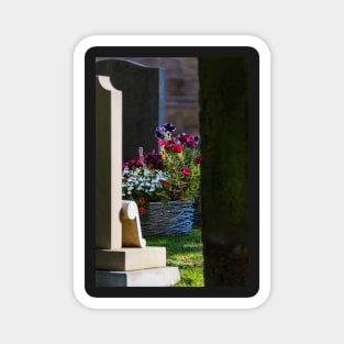 Tomb&flowers Magnet