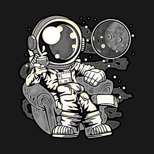 Astronaut Drinking And Relax • Funny And Cool Sci-Fi Cartoon Drawing Design Great For Anyone That Loves Astronomy Art T-Shirt