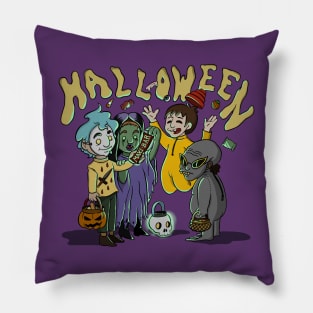 Spooky crew Pillow