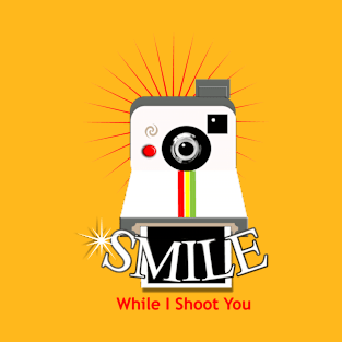 Funny Photographers Retro Camera Smile While I Shoot You T-Shirt