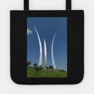 USAF Memorial, Arlington Tote