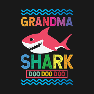 Grandma Shark Doo Doo Grandpa Mommy Daddy Tee T-Shirt