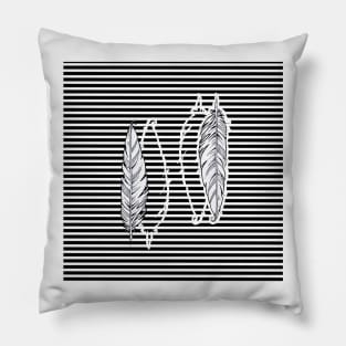 Feather in fine lines Pillow