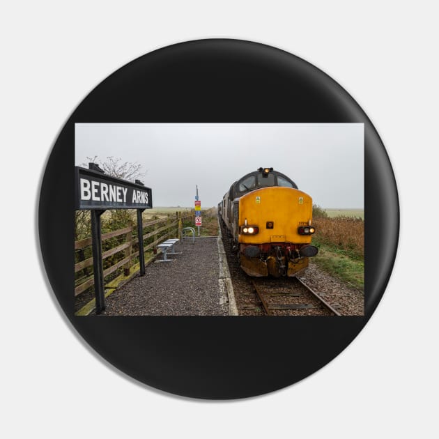 Berney Arms , Class 37 Pin by Robert john