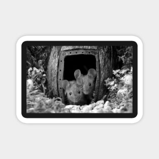 George the mouse in a log pile house - black and white Magnet