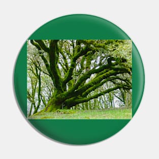Green Moss Tree Pin