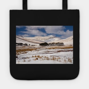 Corn Du and Pen y Fan, Brecon Beacons National Park Tote