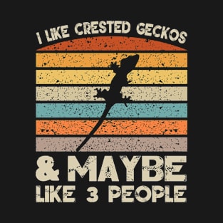 I Like Crested Geckos Retro Clothes and  Crested Geckos Birthday Present T-Shirt