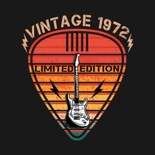 Vintage 1972 Limited edition rock guitar T-Shirt