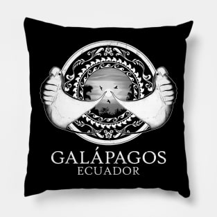 Manta Rays Ecuador Galápagos Pillow