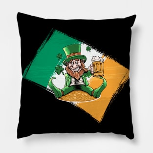 St. Patrick's Day t-shirt Pillow