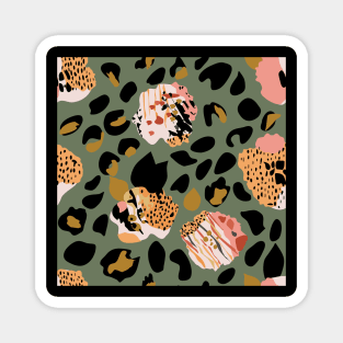 Modern abstract rose and leopard texture Magnet