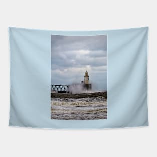 Crashing waves Tapestry