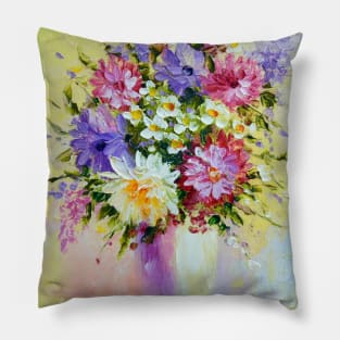 A bouquet of delicate flowers Pillow