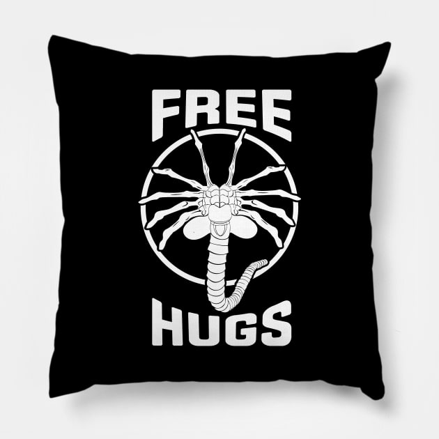 Free Facehugger Hugs Pillow by harwayan