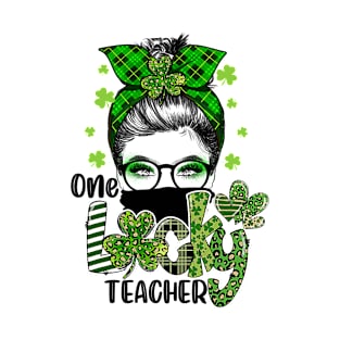 Shamrock One Lucky Teacher Messy Bun Funny St Patrick Day T-Shirt