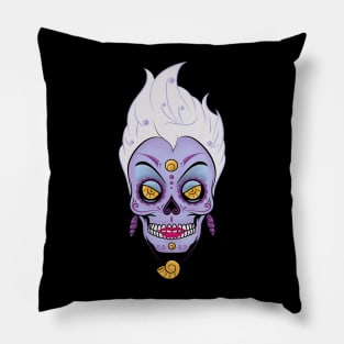 ursula muertos Pillow