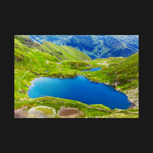 Lake and mountain (Capra Lake in Romania) by naturalis