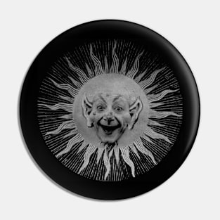 Georges Méliès "Sun" Design T-Shirt Pin