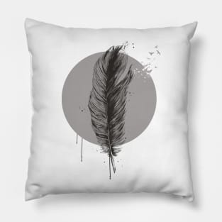 Feather in a circle (bw) Pillow