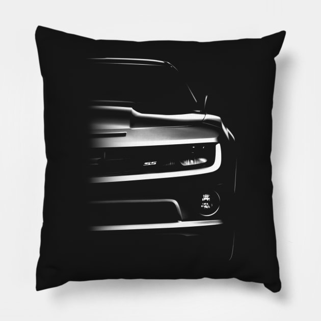 chevrolet camaro ss 2010 Pillow by hottehue