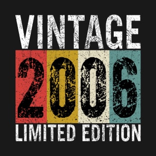 17 Years Old Vintage 2006 Limited Edition 17th Birthday gift T-Shirt