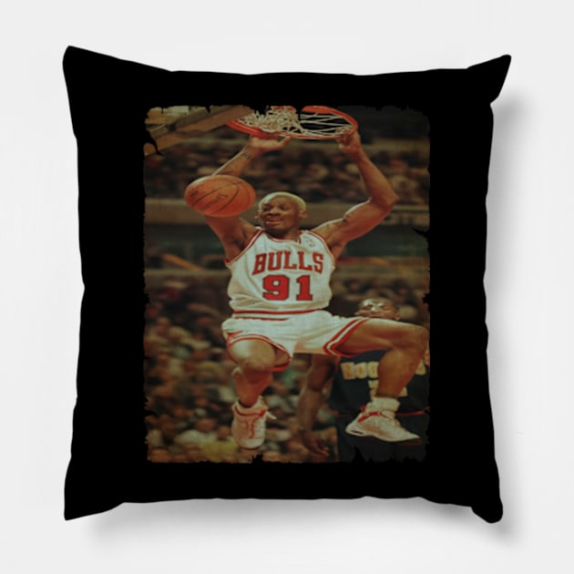 Dennis Rodman - Chicago Bulls Dunk Vintage Pillow by CAH BLUSUKAN