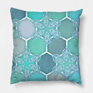 Frozen Mint Honeycomb - Doodle Hexagon Pattern Pillow